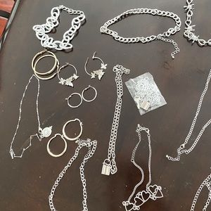 Assorted jewelry